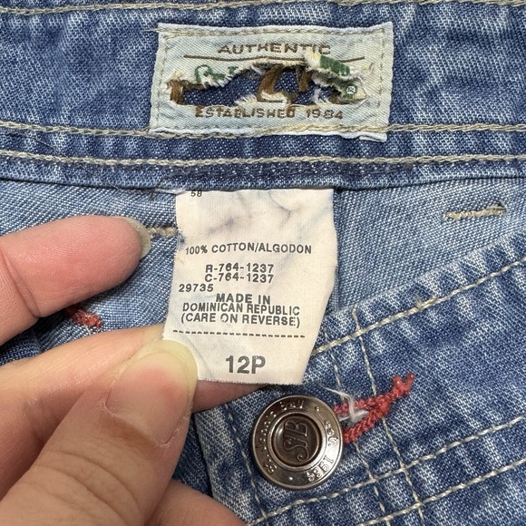 St. John's Bay Women's Denim Shorts Mid Rise Cotton 12p - Picture 3 of 7